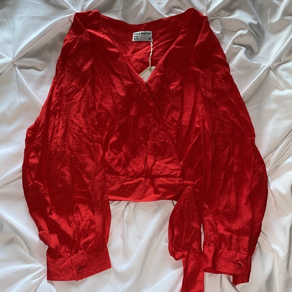 Textured Wrap Top - Picture 2 of 3